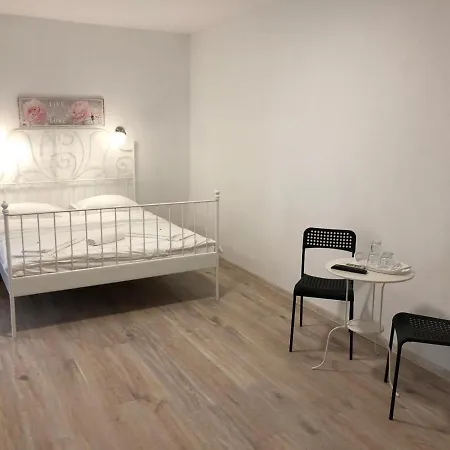 Ahora *