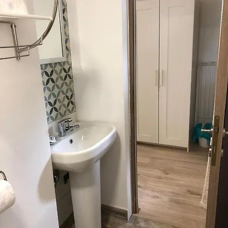 Ahora Apartment